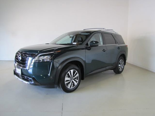 Used 2023 Nissan Pathfinder SL FWD image 1