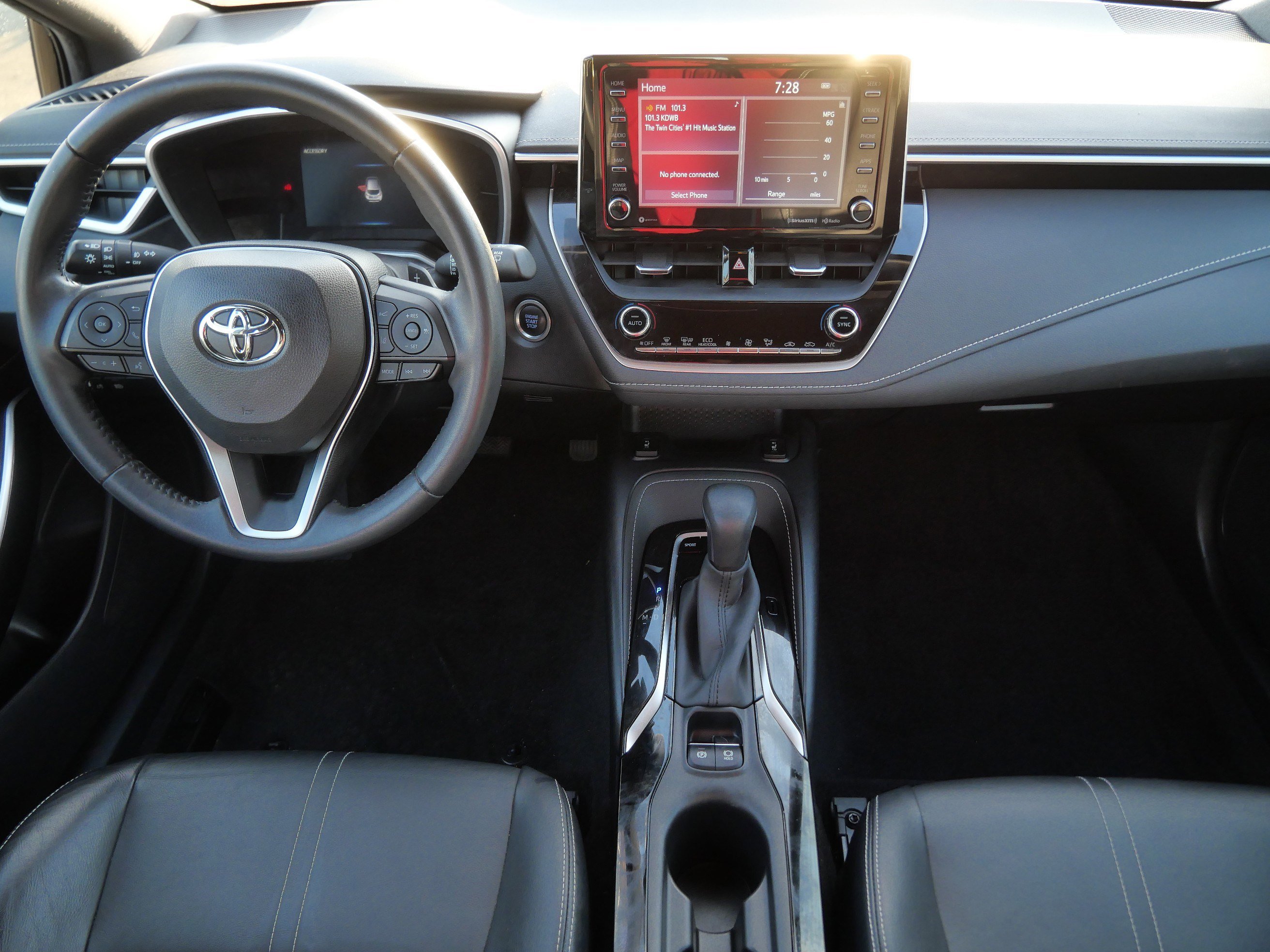 Used 2019 Toyota Corolla XSE image 11
