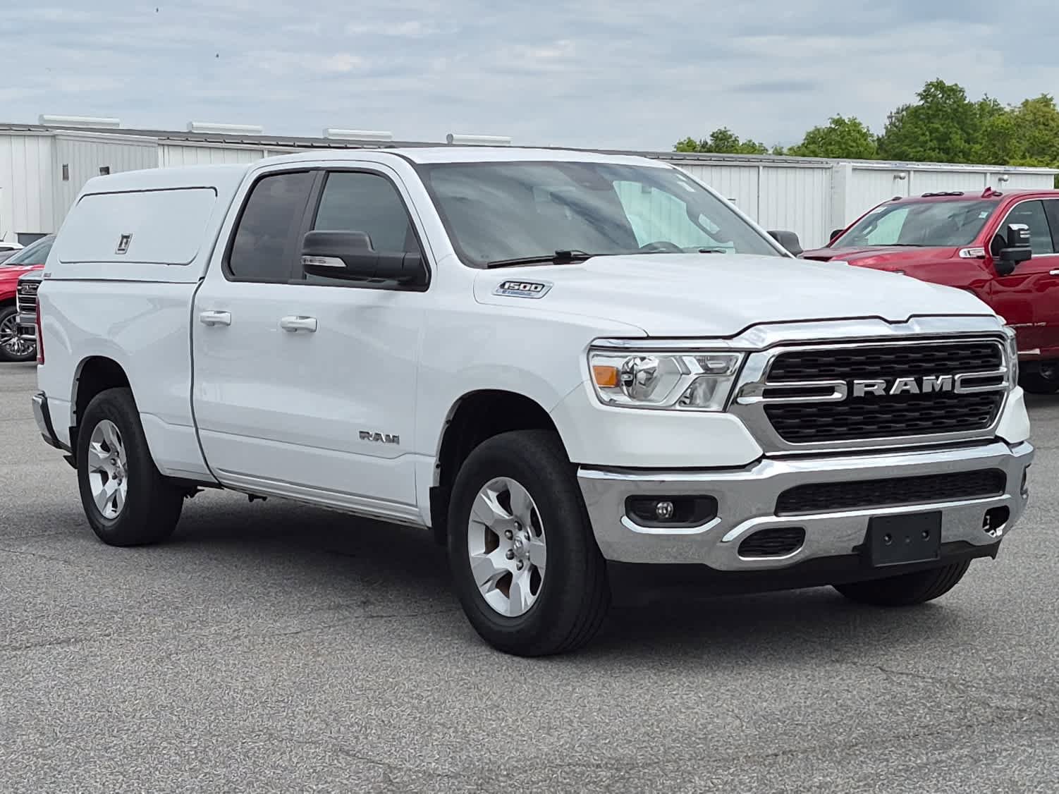 Used 2022 RAM 1500 Big Horn AWD/4WD image 3