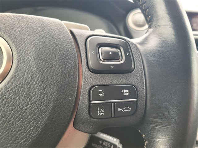 Used 2019 Lexus IS 300 image 27