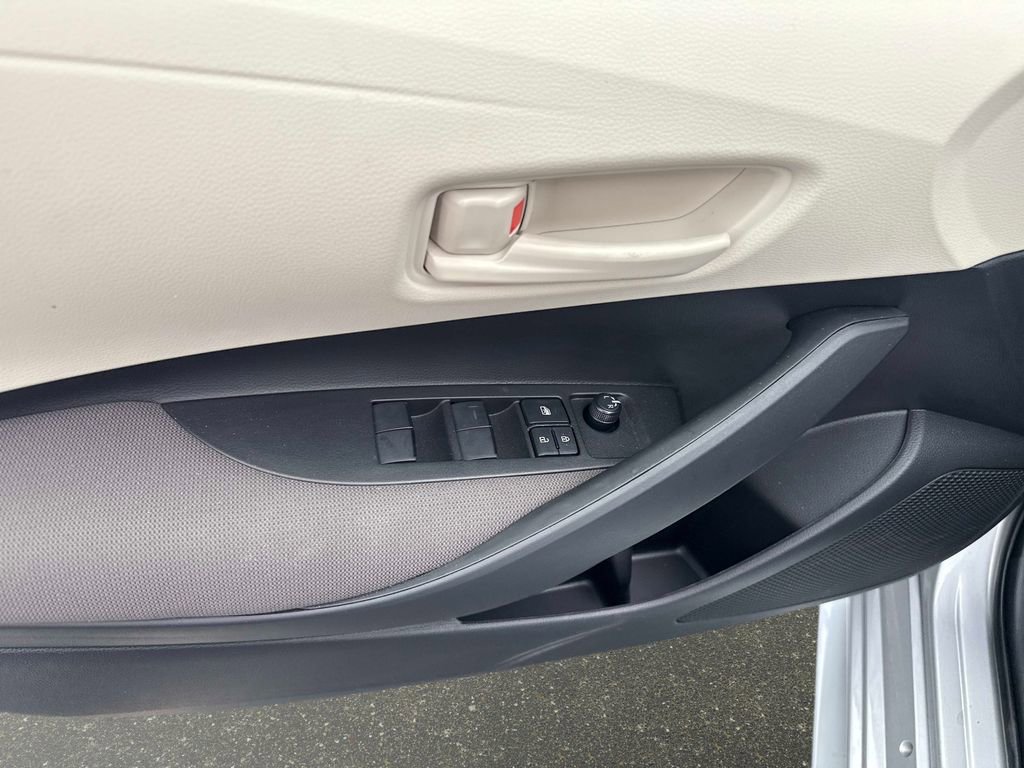 Used 2026 Toyota Corolla LE image 18