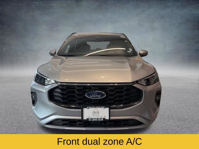 Used 2023 Ford Escape ST-Line Select w/ Tech Pack #1 AWD/4WD image 11