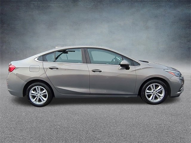 Certified 2018 Chevrolet Cruze LT image 10