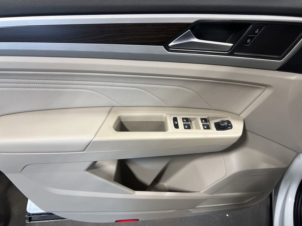 Used 2022 Volkswagen Atlas SE image 19