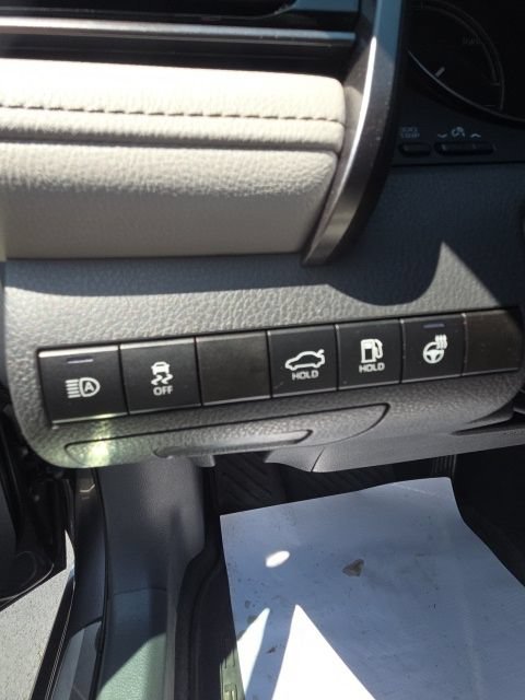 Used 2023 Toyota Camry SE w/ Cold Weather Package FWD image 10