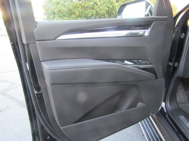 Used 2025 Cadillac Escalade ESV Sport w/ Touring Package image 10