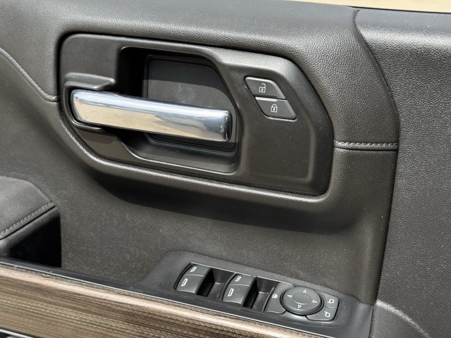 Used 2021 Chevrolet Silverado 1500 RST AWD/4WD image 23
