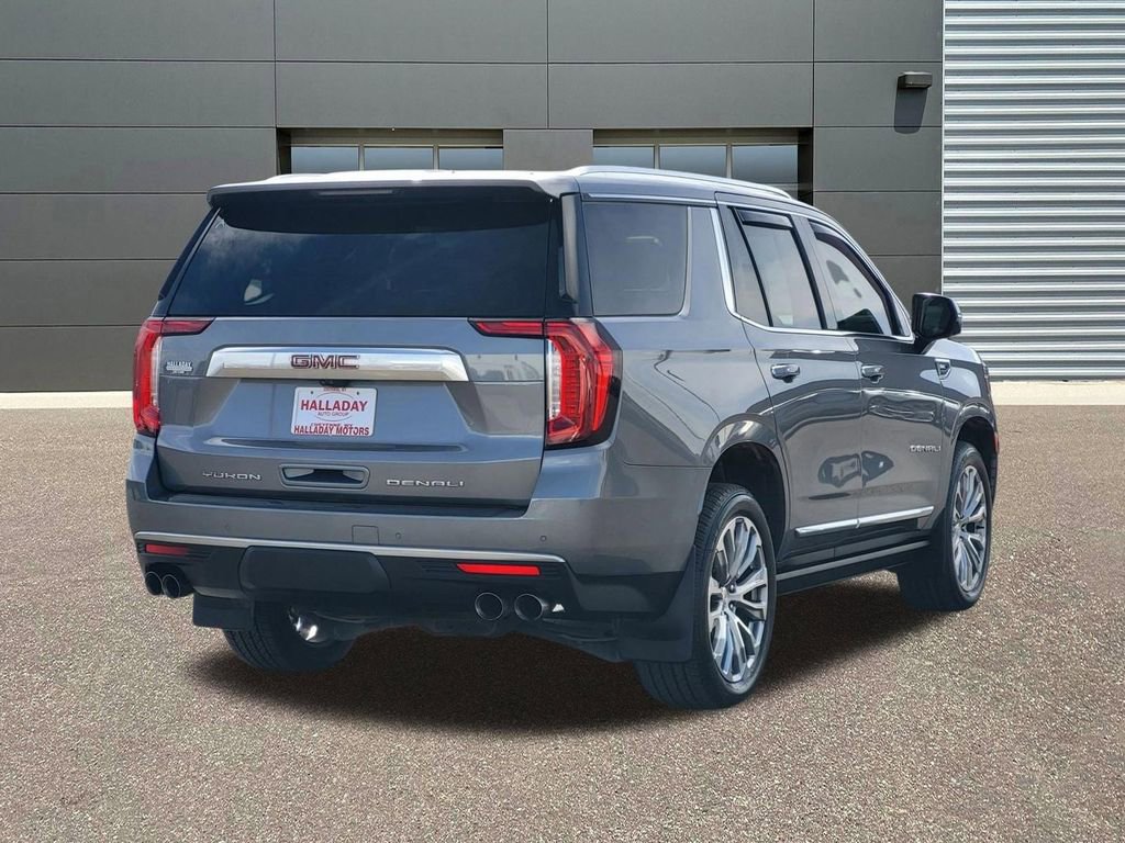 Used 2021 GMC Yukon Denali w/ Denali Premium Package image 3