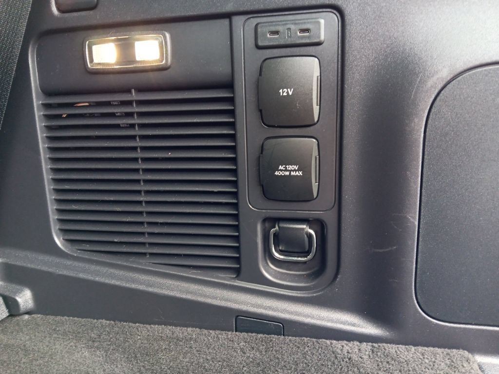 Used 2025 Ford Expedition Tremor AWD/4WD image 7