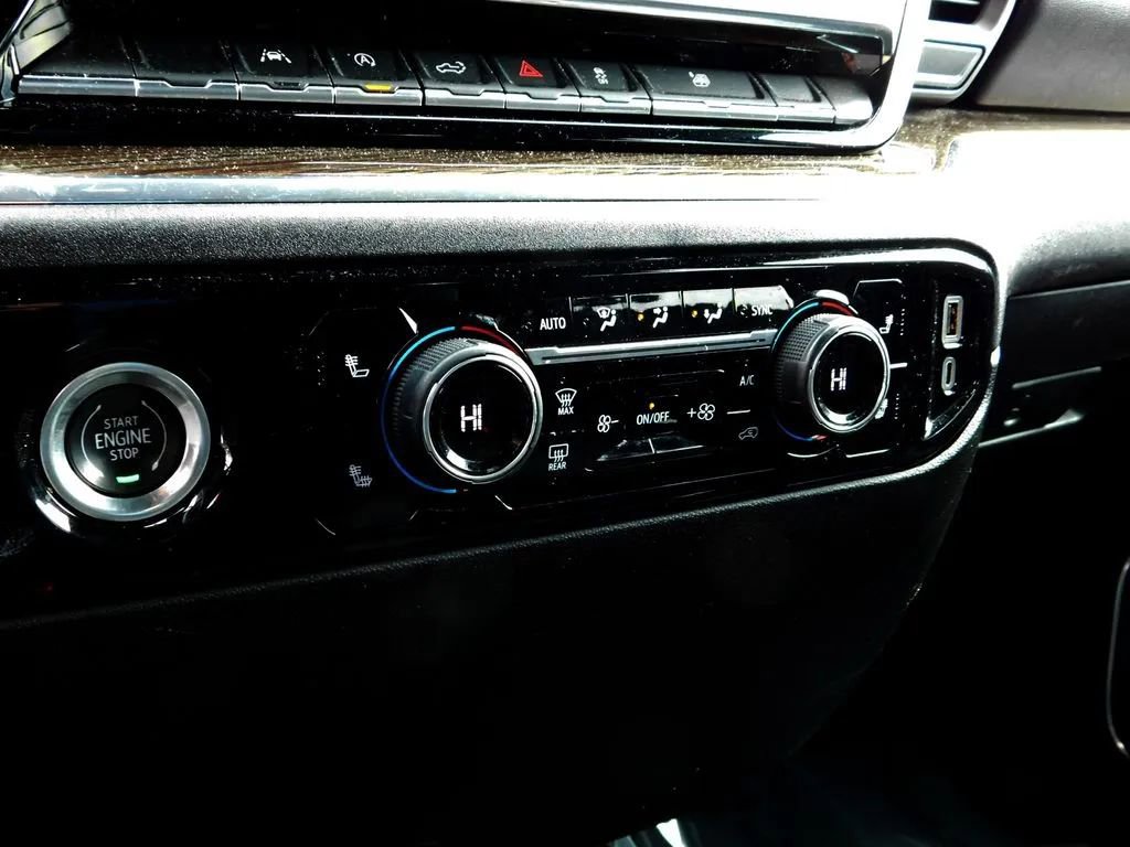 Used 2024 Chevrolet Silverado 1500 LT w/ Protection Package image 20