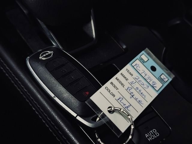 Used 2023 Nissan Rogue SL w/ SL Premium Package image 35