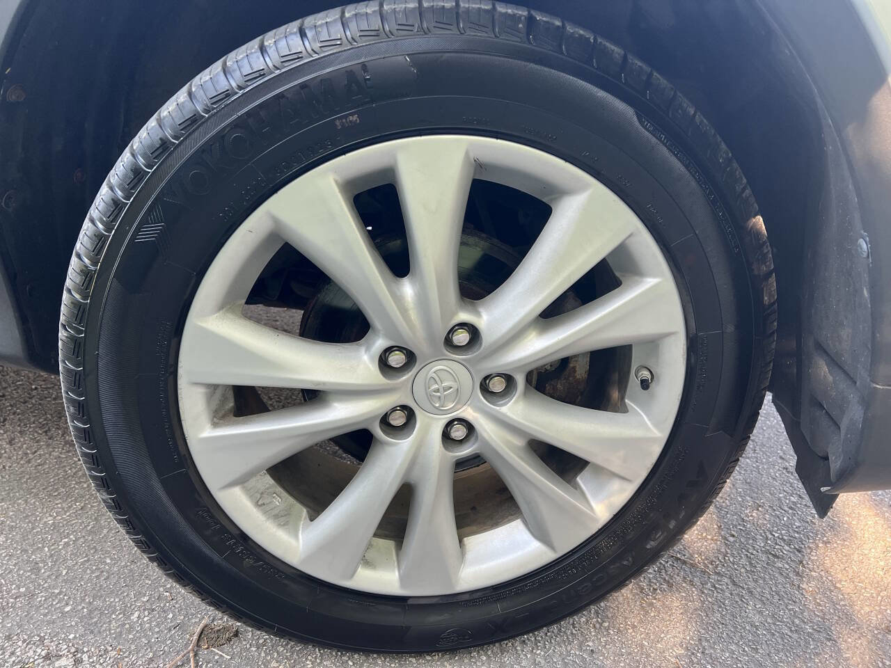 Used 2015 Toyota RAV4 Limited w/ Technology Package image 7