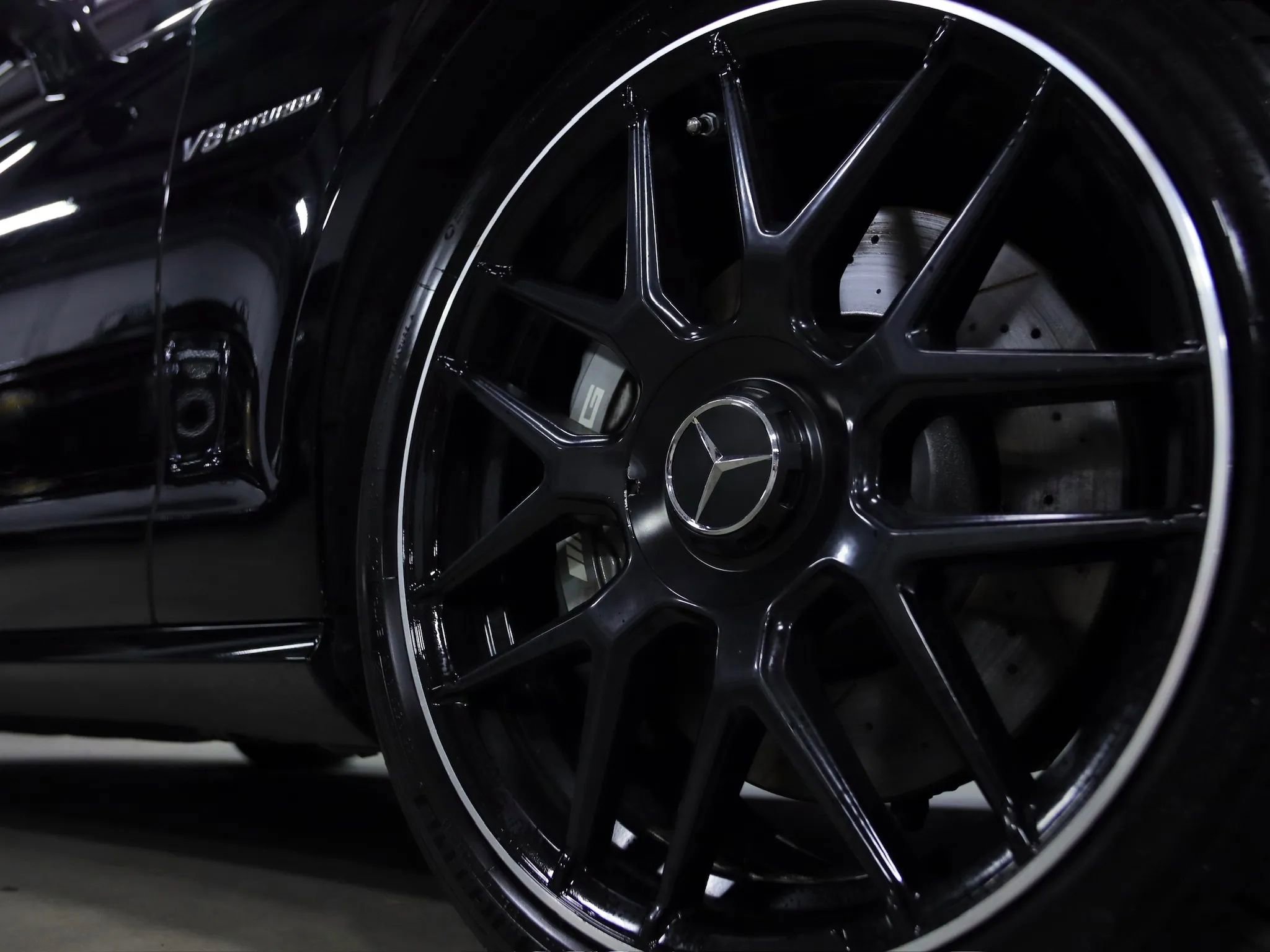 Used 2012 Mercedes-Benz CLS 63 AMG image 11