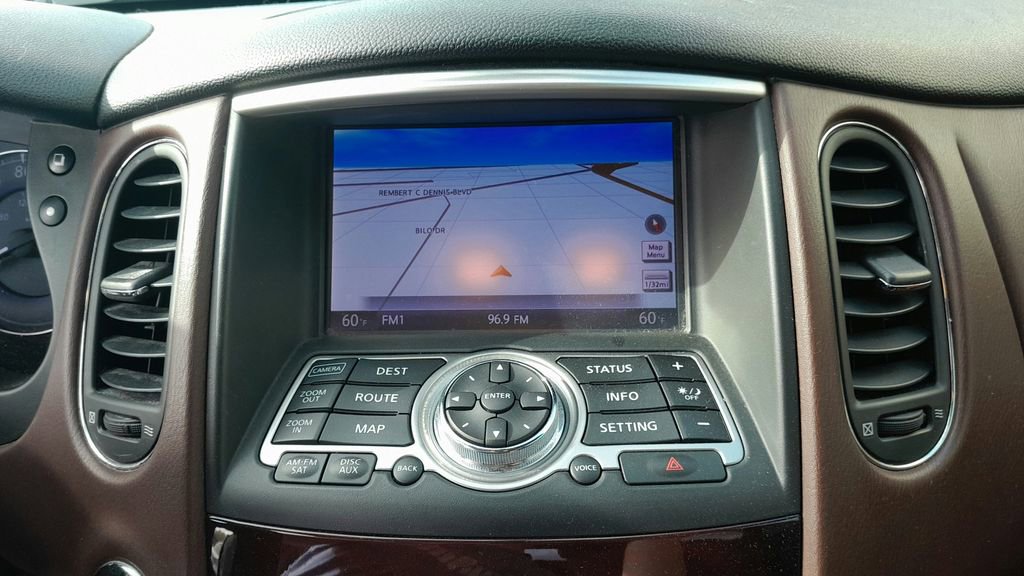 Used 2017 INFINITI QX50 2WD w/ Premium Plus Package image 25