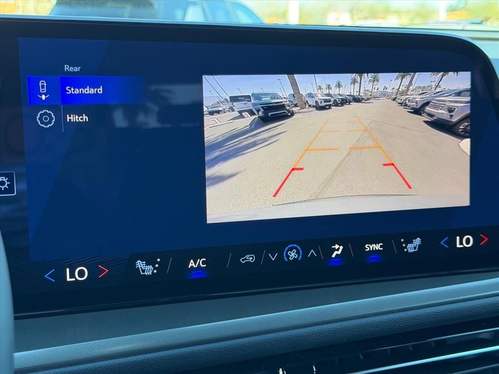 New 2026 Chevrolet Traverse LT w/ Sun and Wheel Package image 12