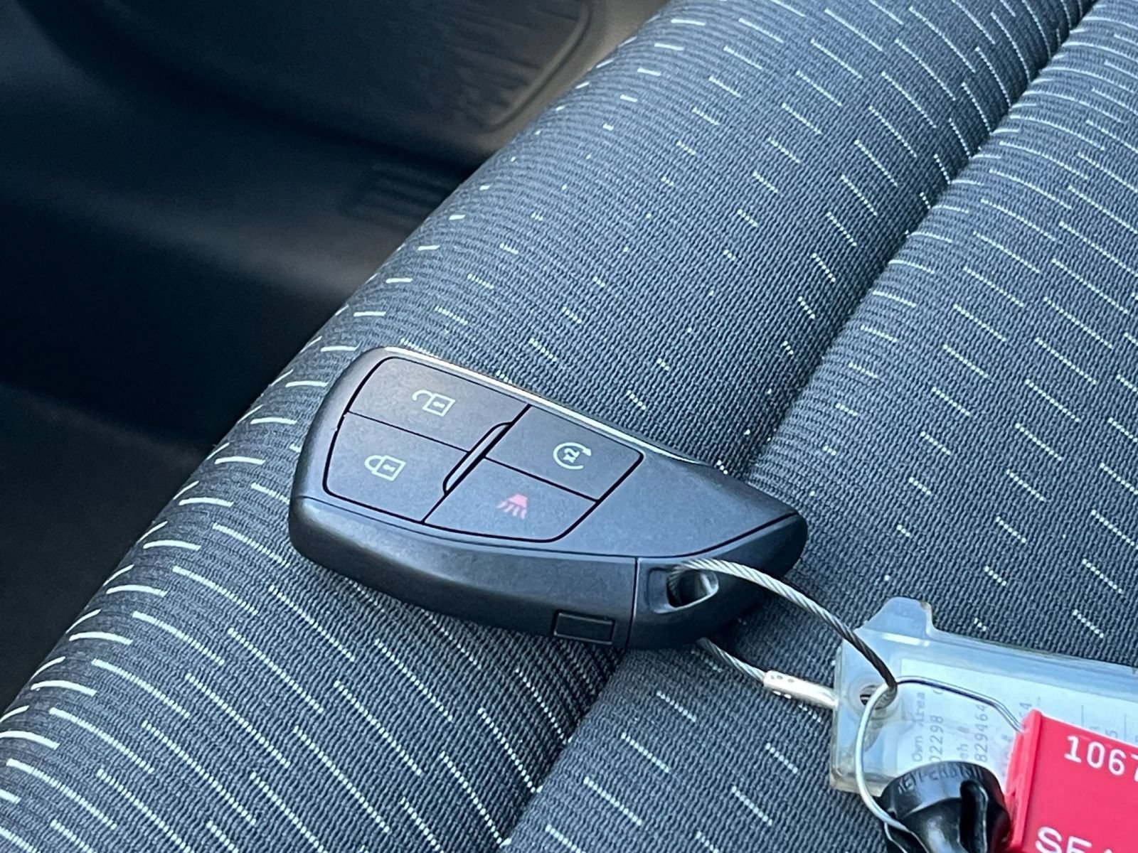 Used 2025 Chevrolet Equinox LT FWD image 25