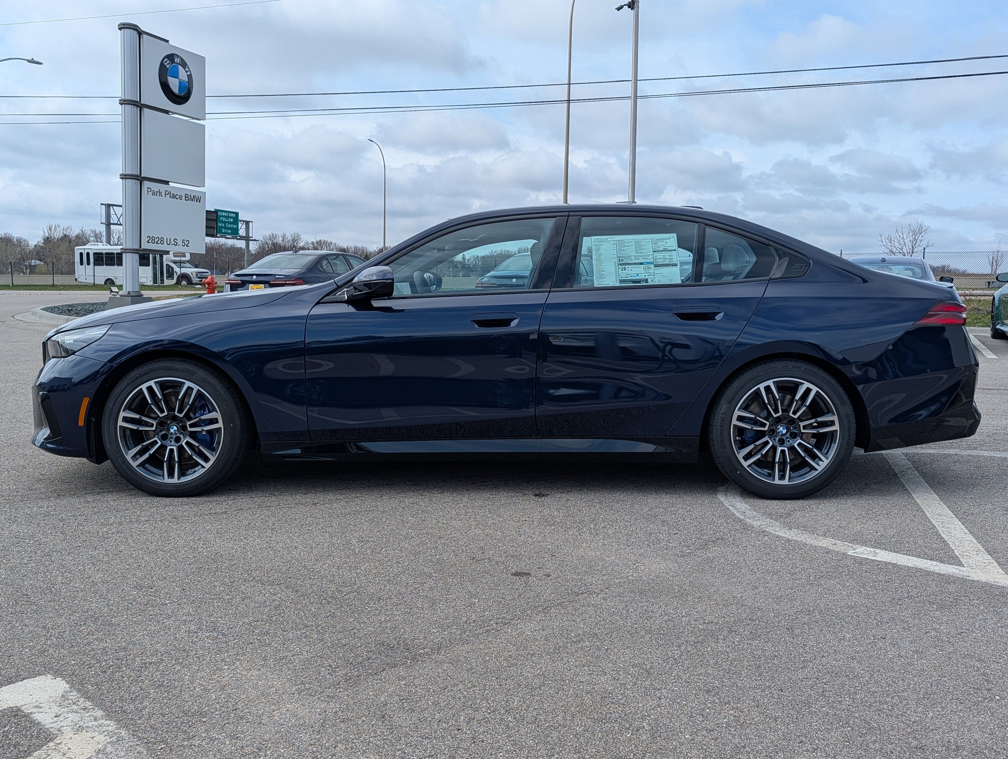 New 2026 BMW 540i xDrive w/ Executive Package AWD/4WD image 3