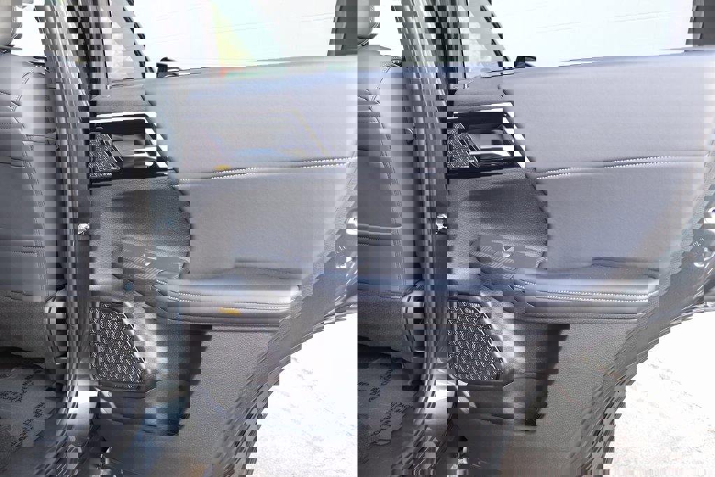 New 2026 Mitsubishi Outlander SE image 28