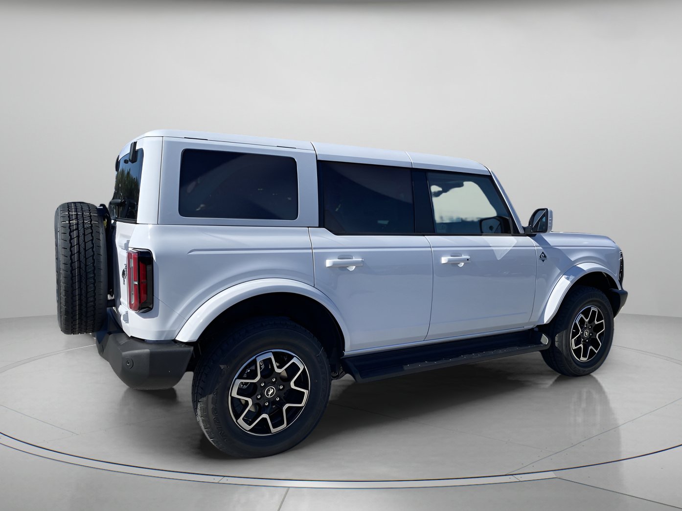 New 2025 Ford Bronco Outer Banks image 3