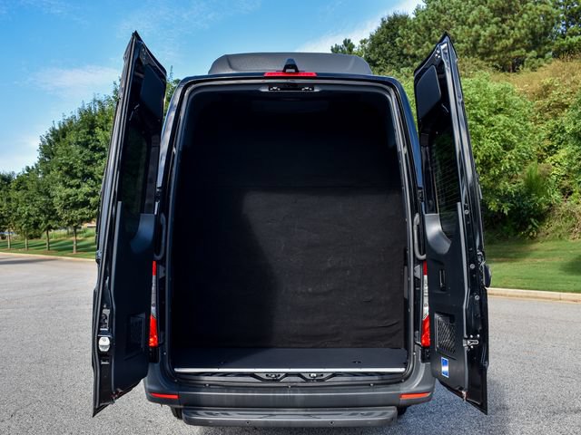 Used 2020 Mercedes-Benz Sprinter 2500 image 29