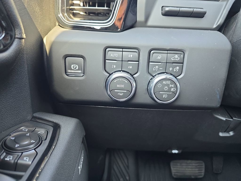 New 2026 GMC Sierra 2500 AT4 w/ AT4 Premium Plus Package AWD/4WD image 27