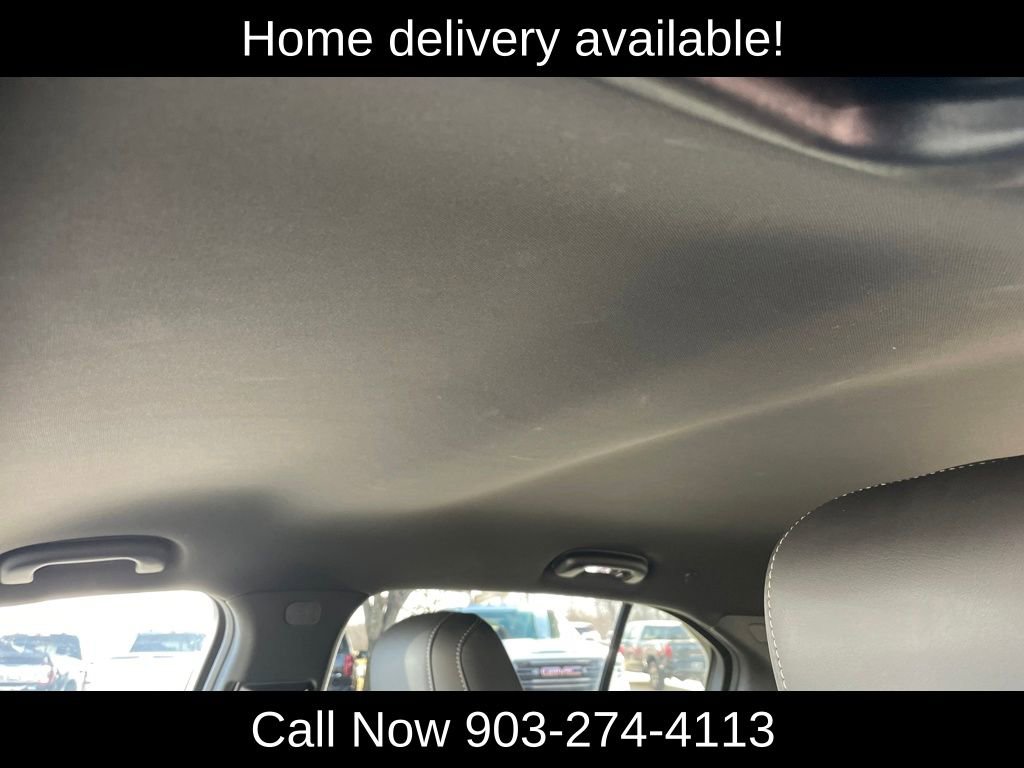 Used 2024 Cadillac XT4 Premium Luxury image 35