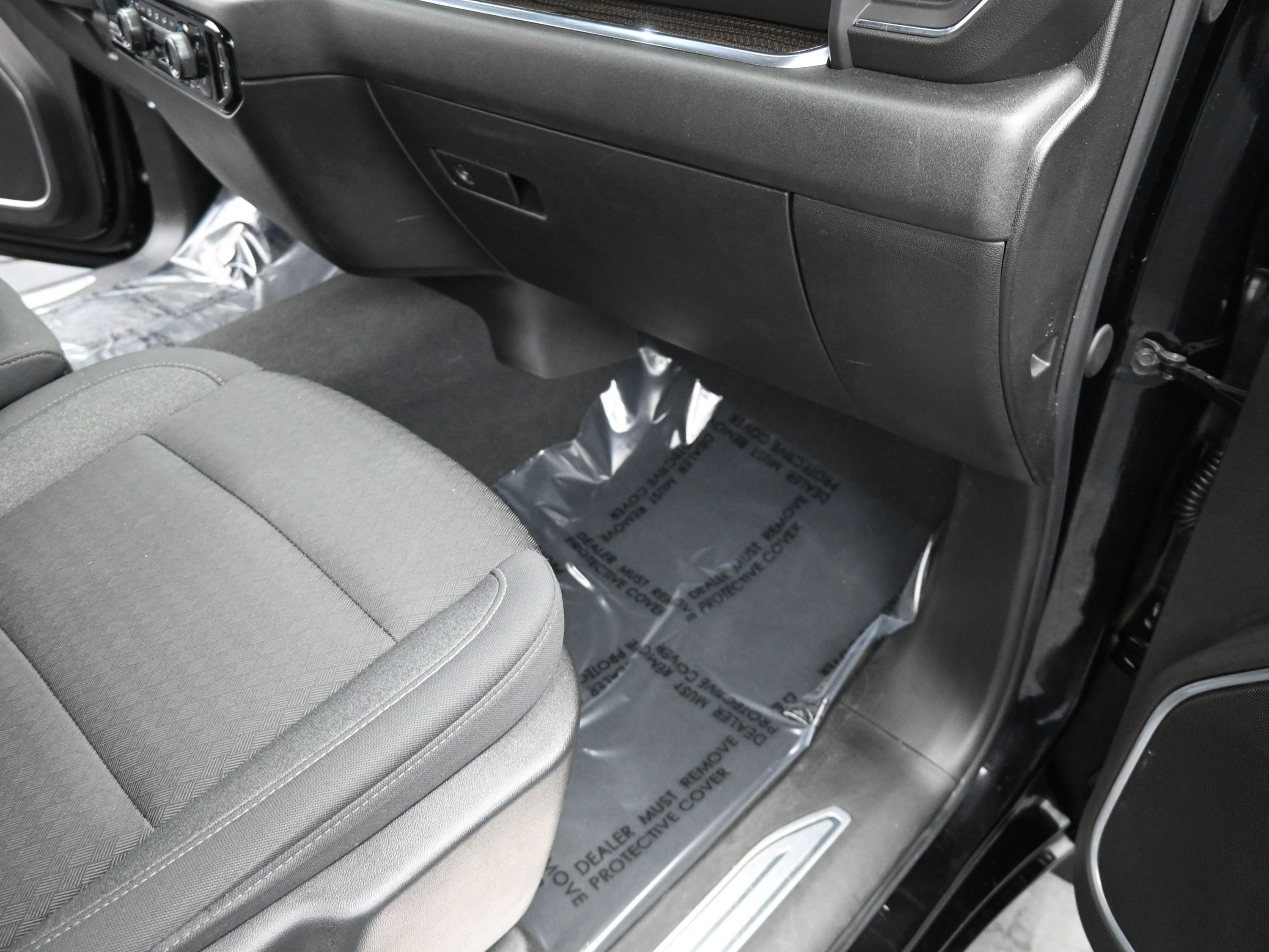 Used 2025 Chevrolet Silverado 1500 LT image 18