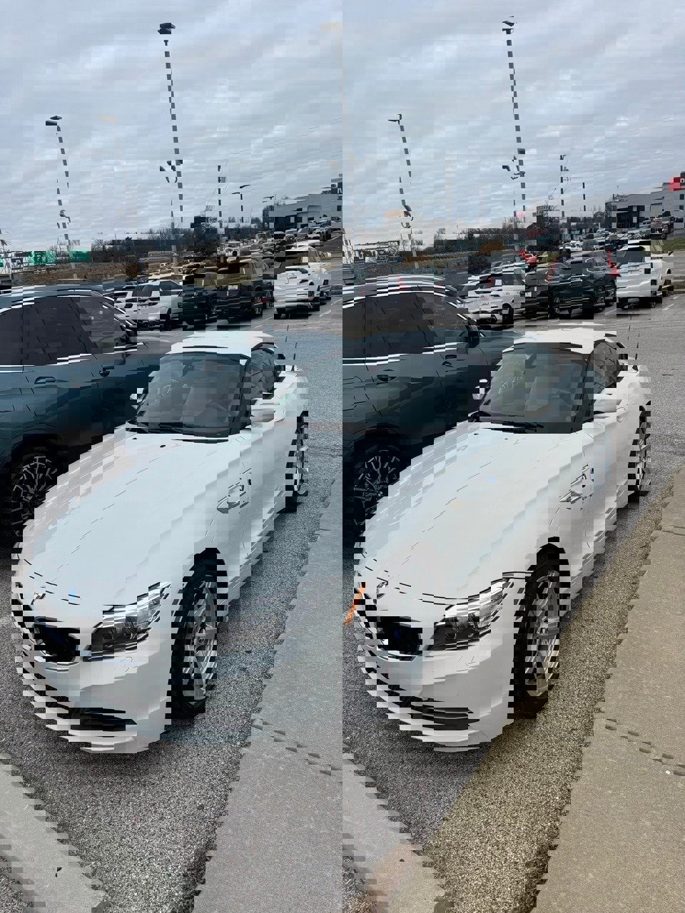 Used 2016 BMW Z4 sDrive28i image 3