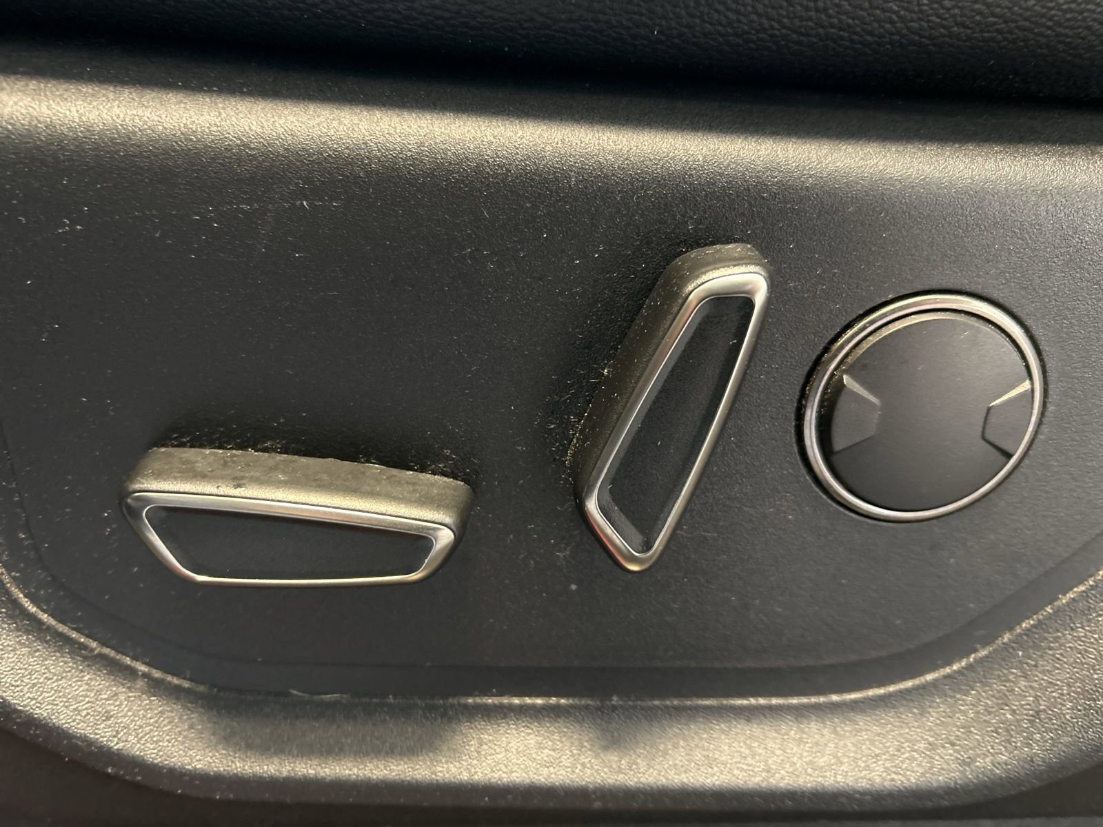 Used 2019 Ford F150 Raptor w/ Equipment Group 802A Luxury image 15