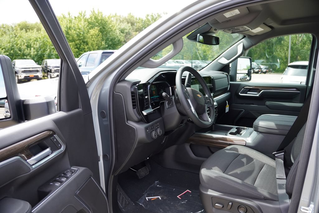New 2026 Chevrolet Silverado 2500 LT w/ True North Edition AWD/4WD image 10