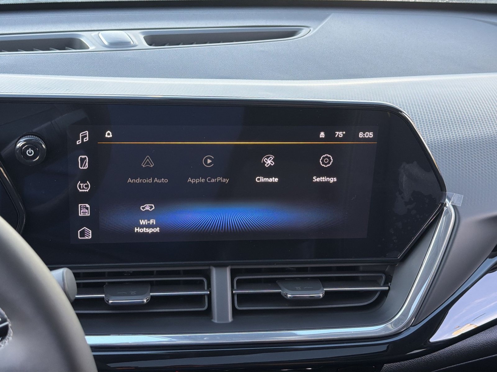 New 2026 Chevrolet Trax ACTIV w/ Sunroof Package FWD image 20