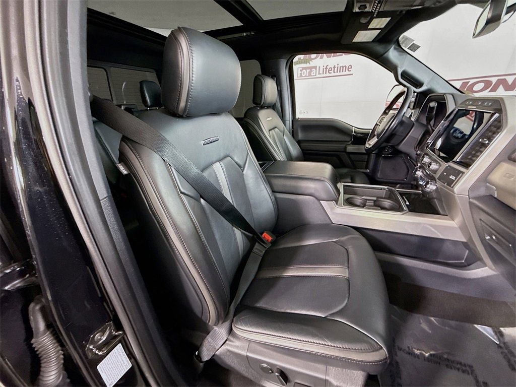Used 2022 Ford F450 Platinum w/ FX4 Off-Road Package image 35
