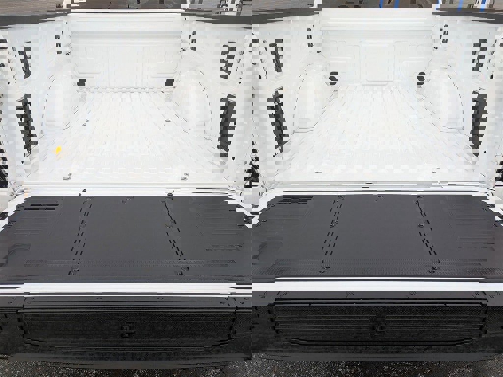 New 2025 Ford F150 Lightning Lariat image 7