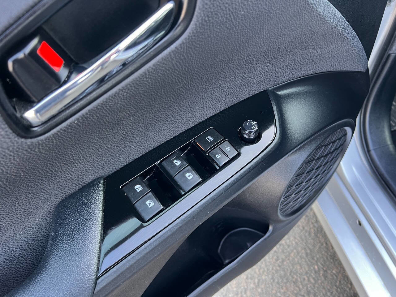 Used 2016 Toyota Prius Two image 37