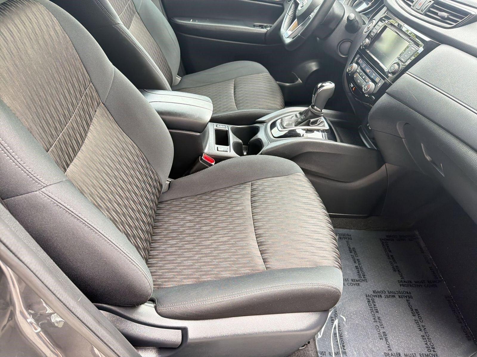 Used 2018 Nissan Rogue SV FWD image 29