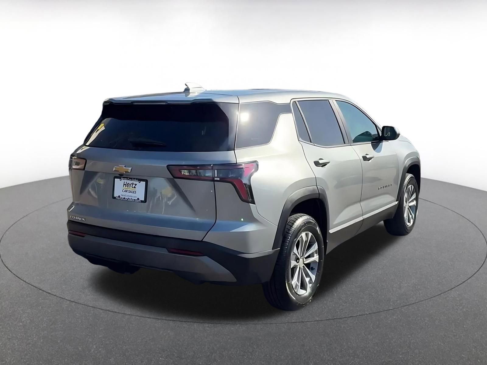 Used 2025 Chevrolet Equinox LT FWD image 14