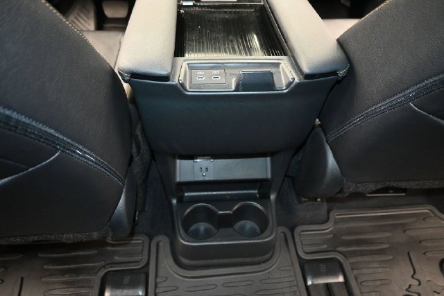 Used 2025 Toyota Sienna XLE Woodland Edition AWD/4WD image 25