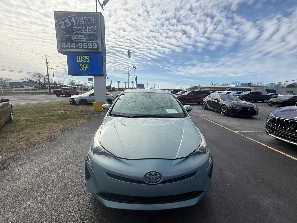 Used 2017 Toyota Prius Three image 9