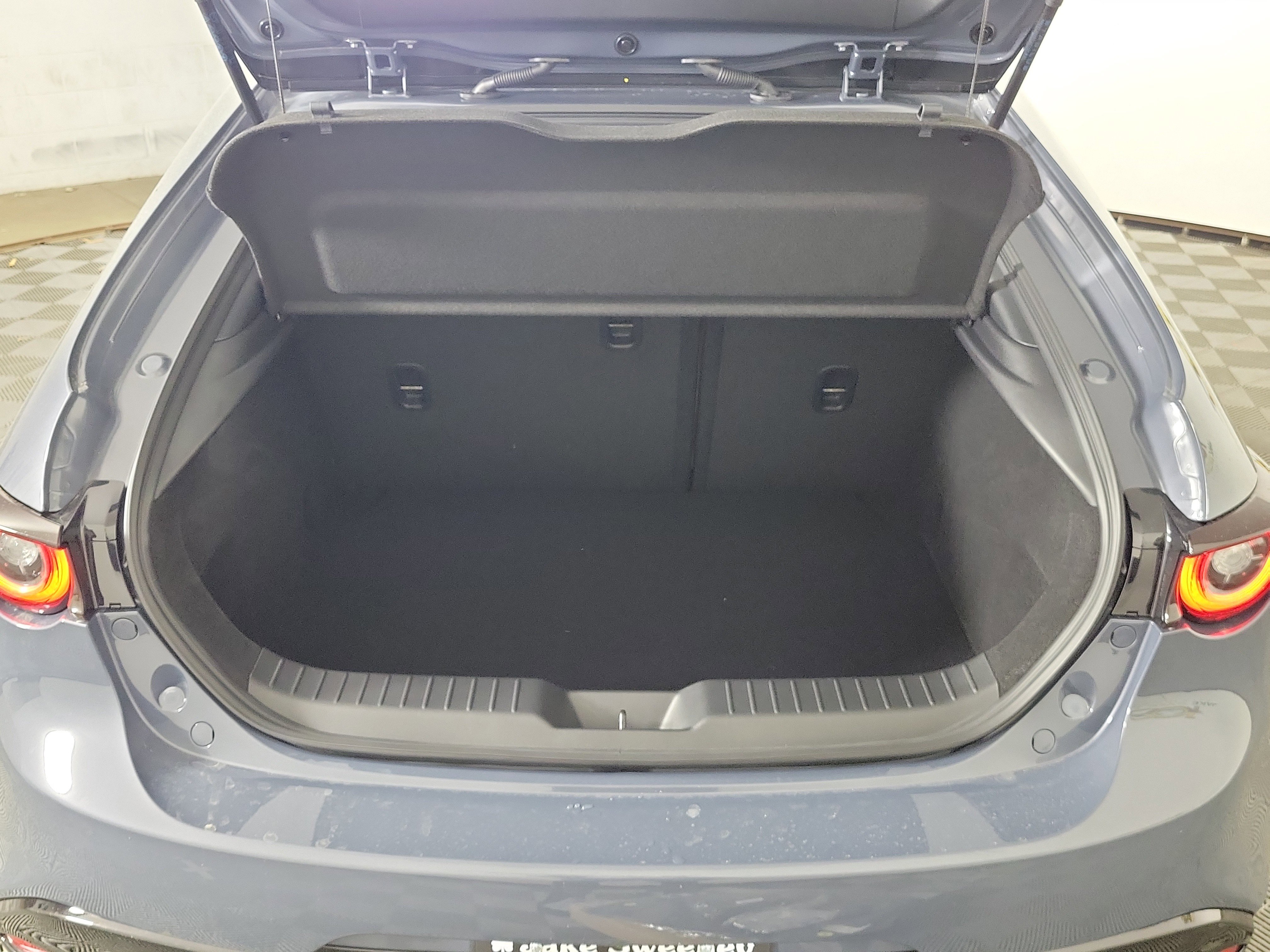 New 2026 MAZDA MAZDA3 Carbon image 27