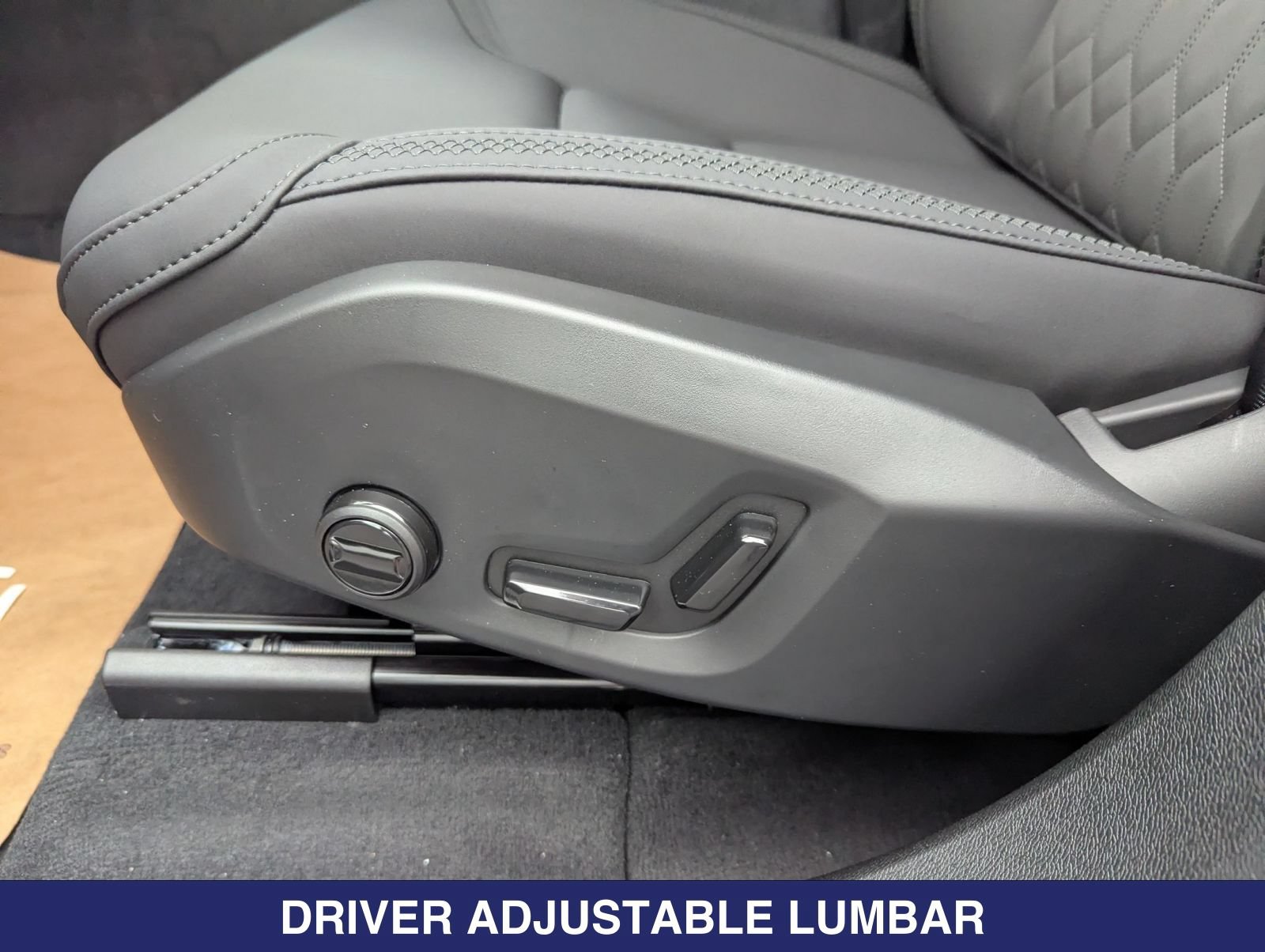 New 2026 Volvo XC60 B5 Plus w/ Protection Package Premier AWD/4WD image 10