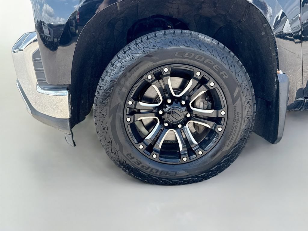 Used 2019 Chevrolet Silverado 1500 LTZ w/ LTZ Convenience Package AWD/4WD image 35