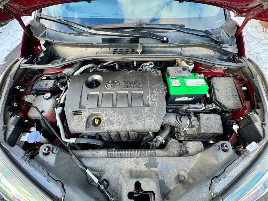 Used 2019 Toyota C-HR LE image 9