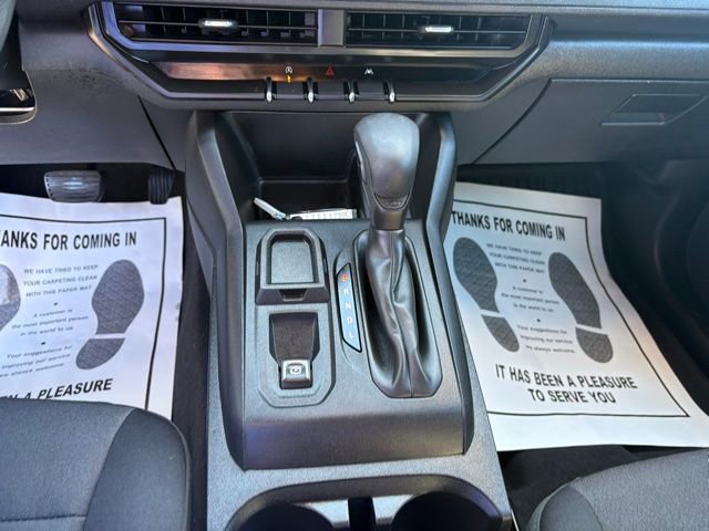 Used 2024 Chevrolet Colorado W/T image 29