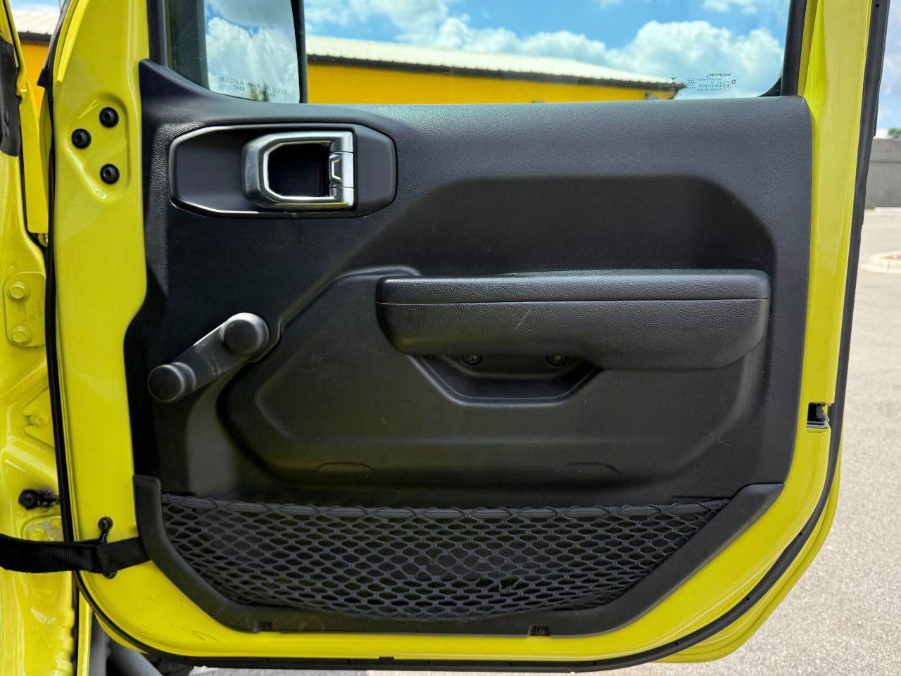 Used 2023 Jeep Wrangler Sport AWD/4WD image 31