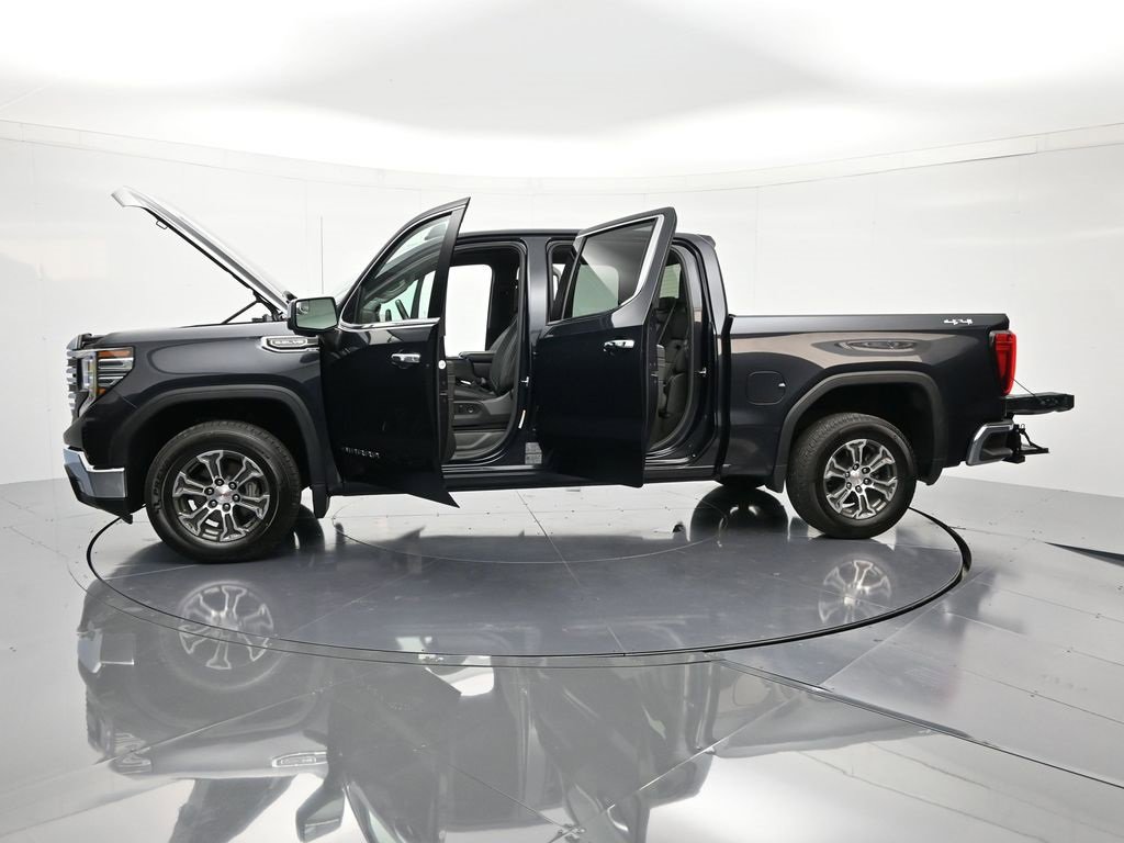 Certified 2025 GMC Sierra 1500 SLT image 47