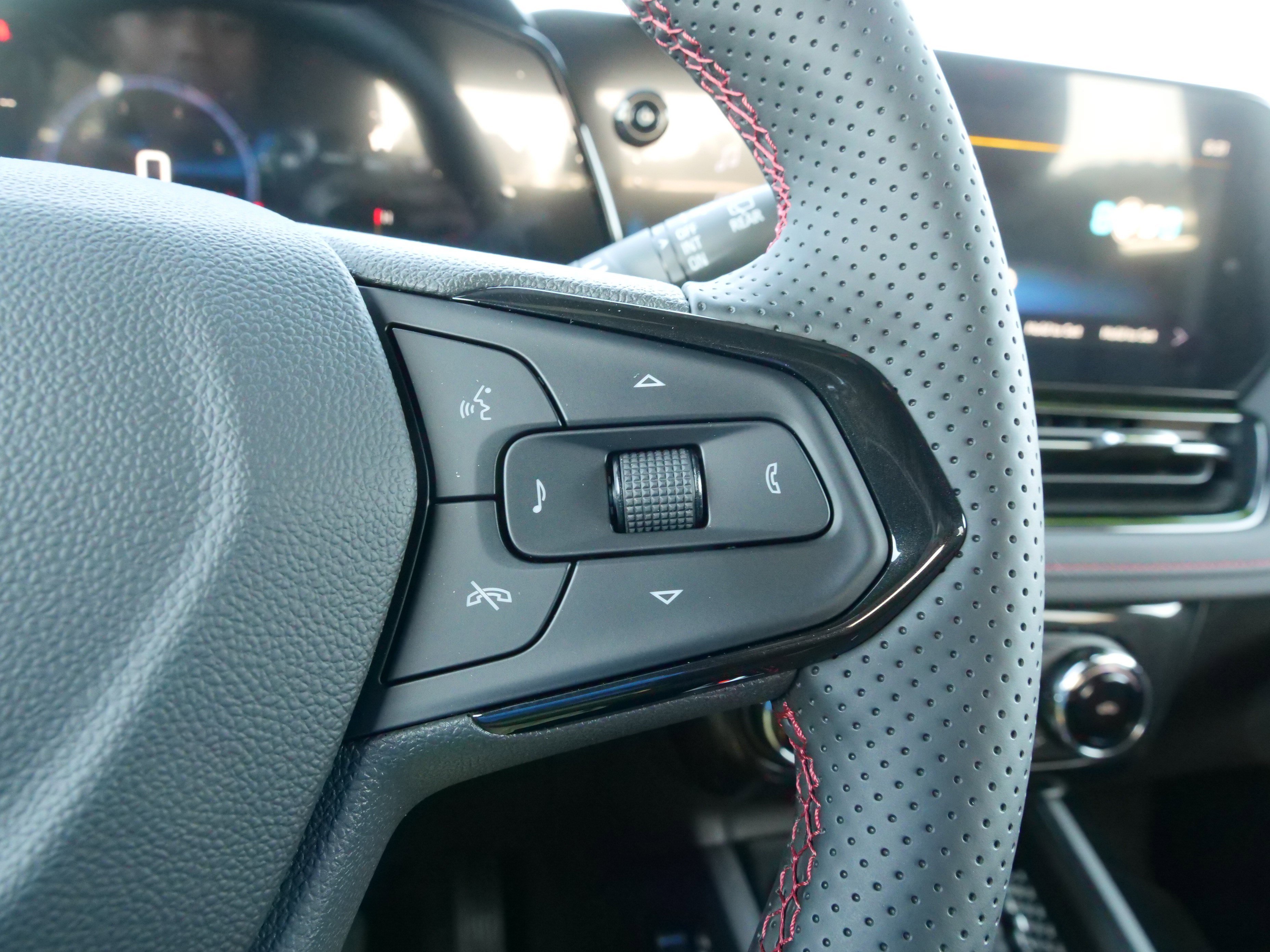 New 2026 Chevrolet TrailBlazer RS w/ Convenience Package image 23