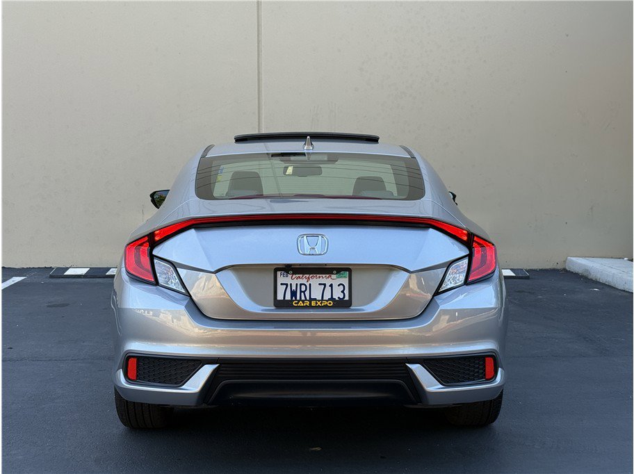 Used 2017 Honda Civic Touring image 5