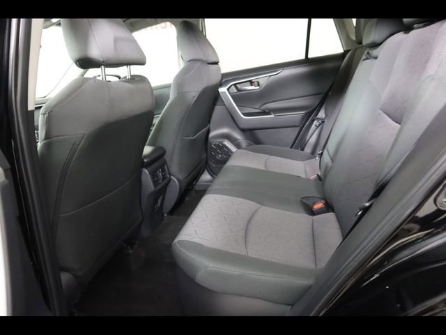 Used 2025 Toyota RAV4 XLE image 17