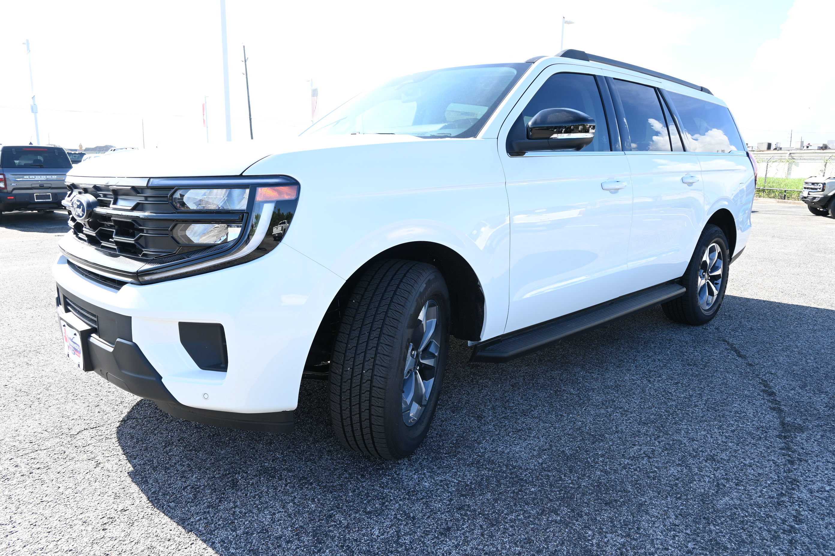 New 2027 Ford Expedition Max Active RWD image 9