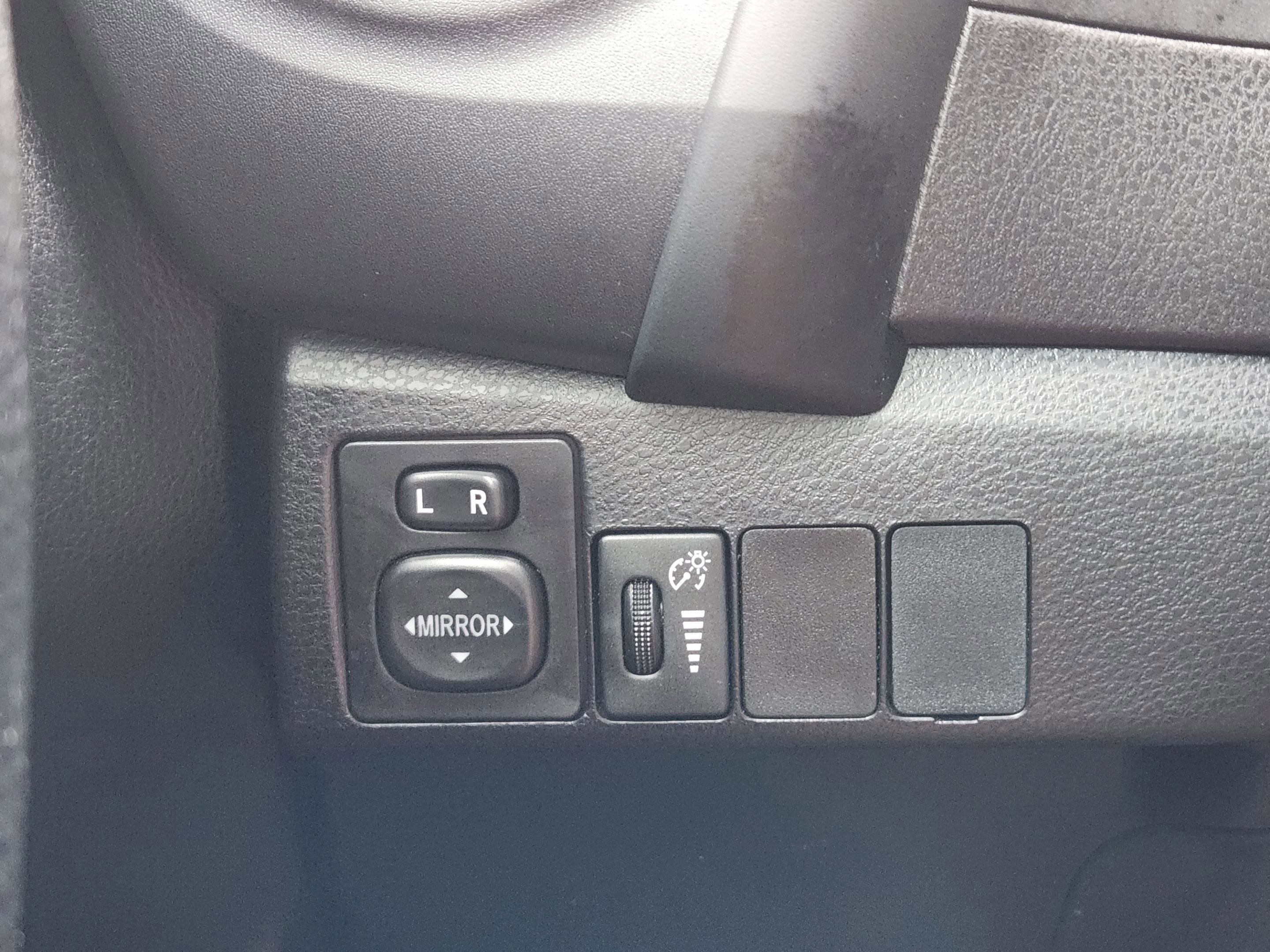 Used 2019 Toyota Corolla SE image 17